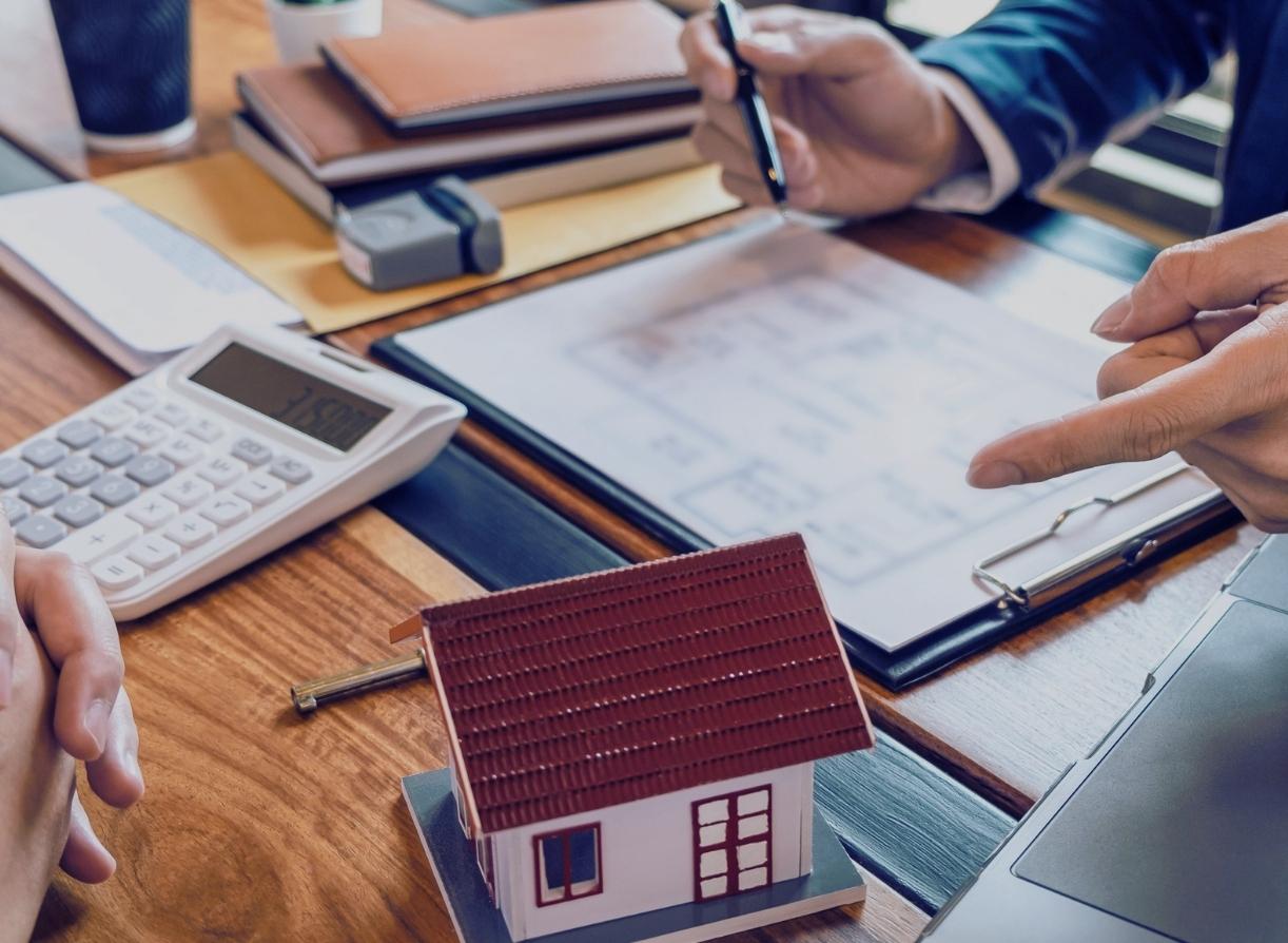 two people talking about appraisal center barnstead nh